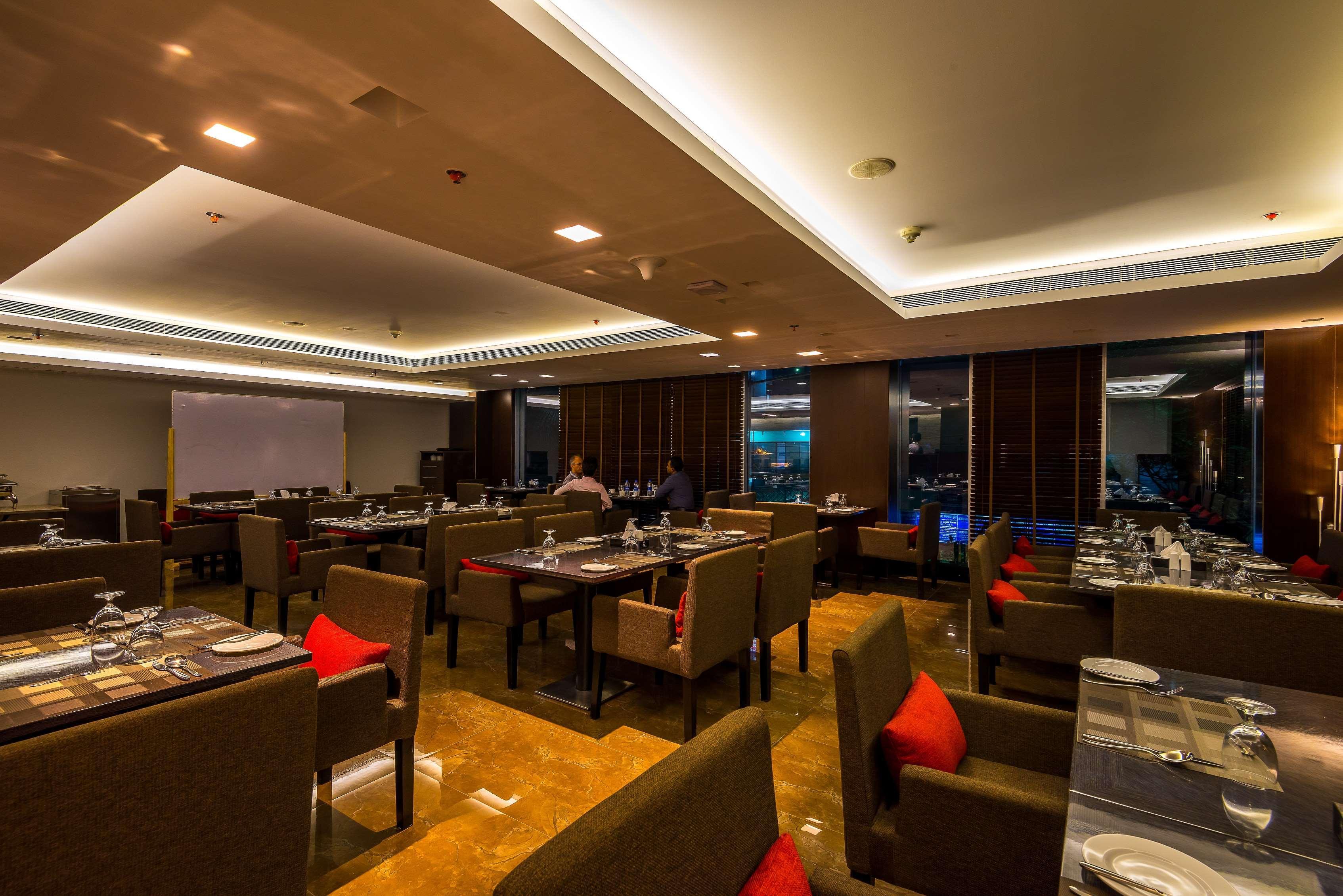 Best Western Plus Maple Leaf Dakka Dış mekan fotoğraf
